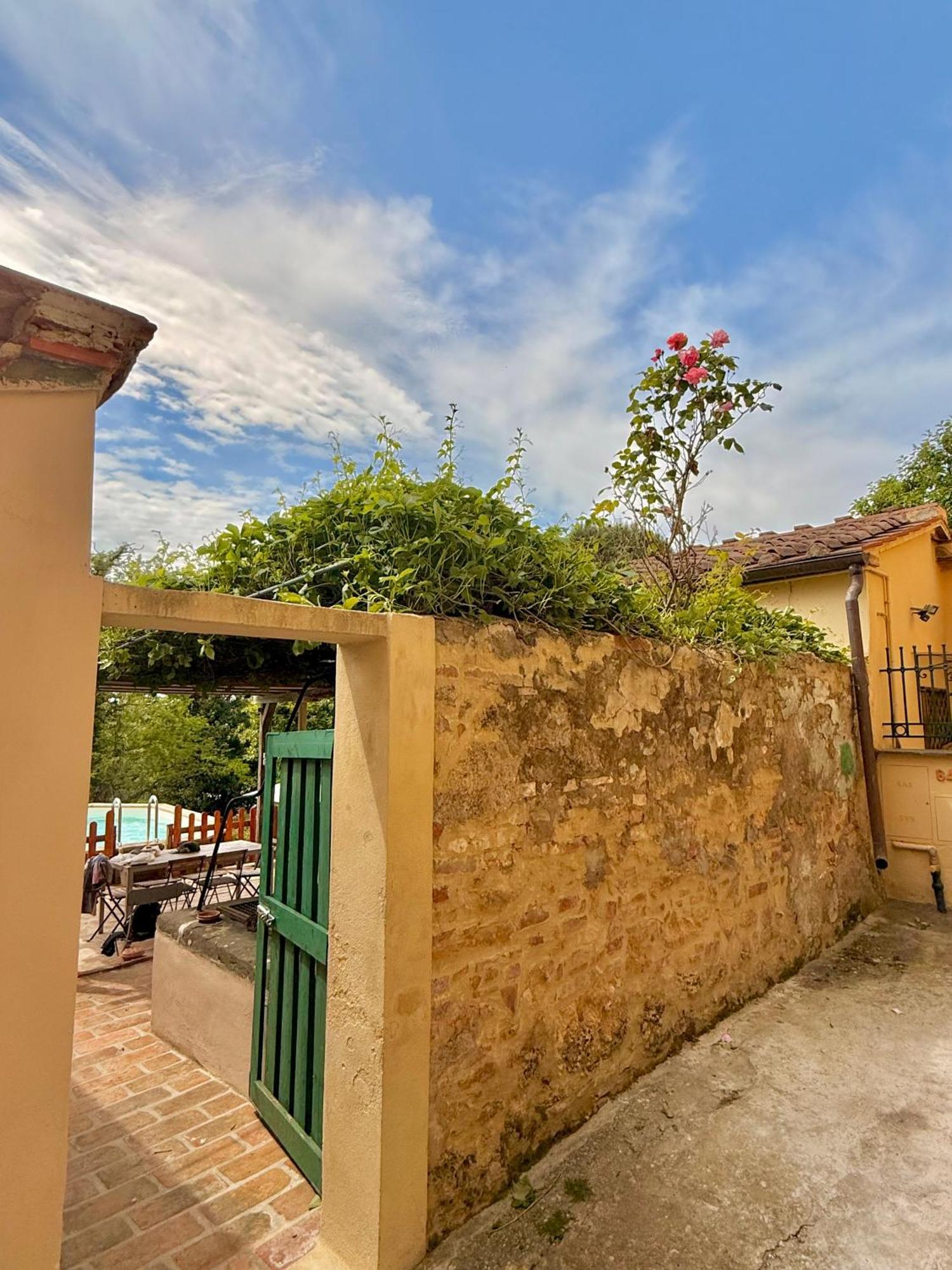 Villa Ciliegia Di Lari - Attico Exterior foto